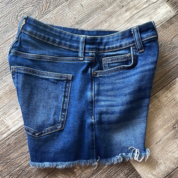 LC, LAUREN CONRAD HIGH RISE CUT OFF SHORTS, 2 - Picture 9 of 12